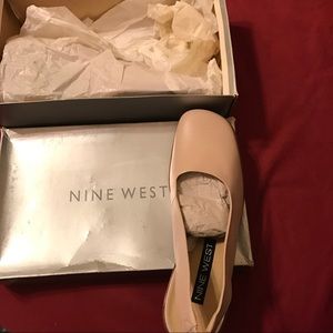 Brand new Nine West slingback. Made in Brazil